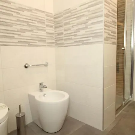 Stella-Home Novara