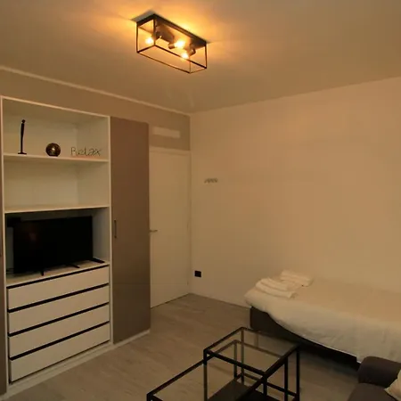 Stella-Home Apartman Novara